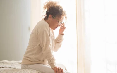 Fatigue hormonale chez la femme : causes et solutions à connaître